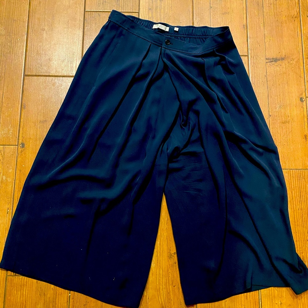 Vince Women's button cross over Culotte 100% silk size large